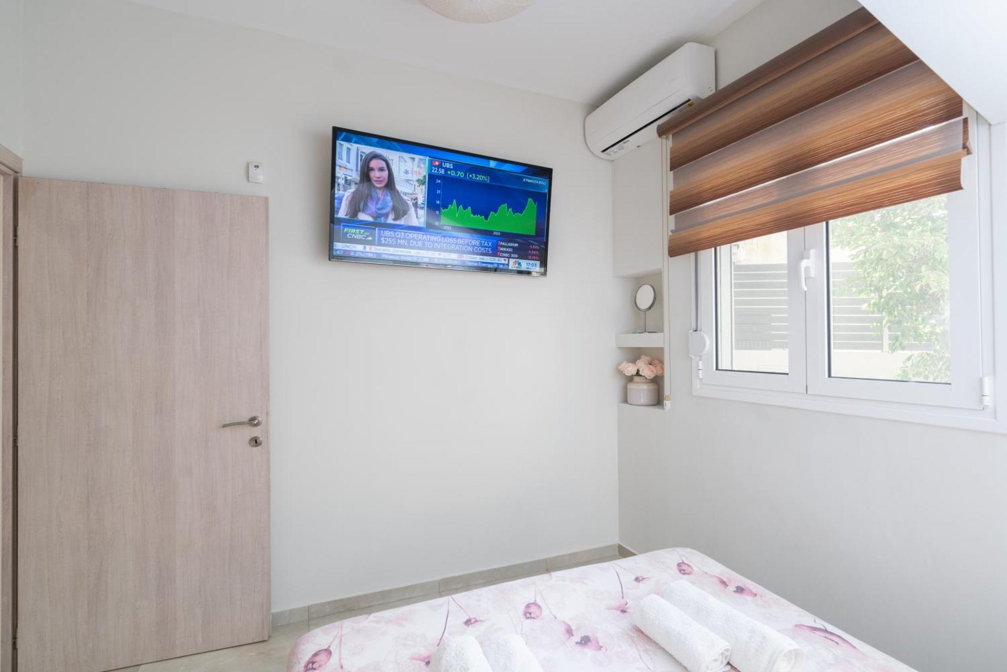 Neon Apartment, Modern, High Quality, Central Apt, Heraklion City エクステリア 写真