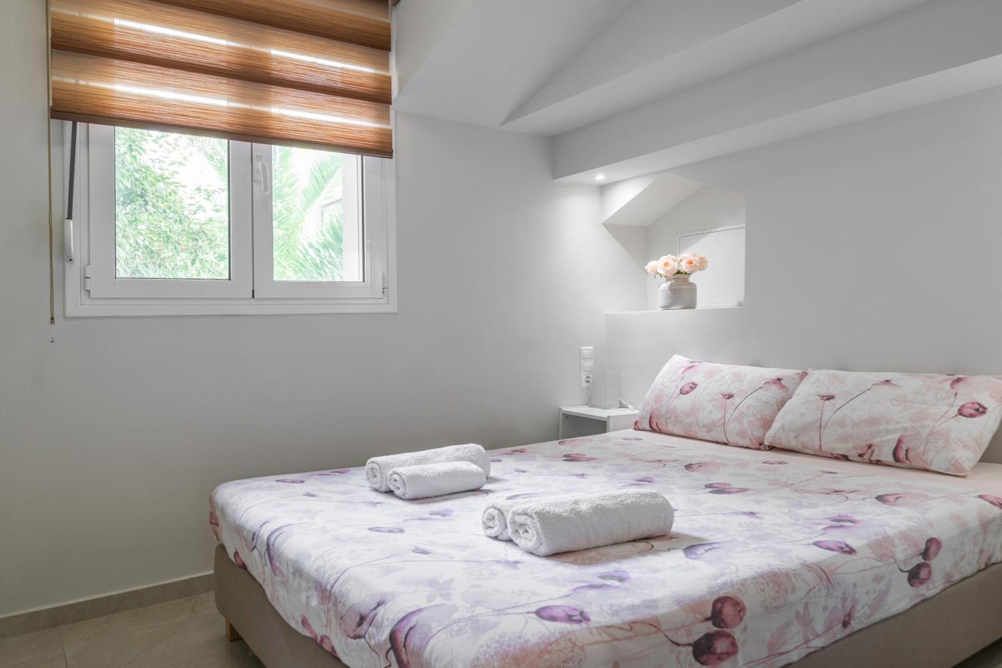 Neon Apartment, Modern, High Quality, Central Apt, Heraklion City エクステリア 写真