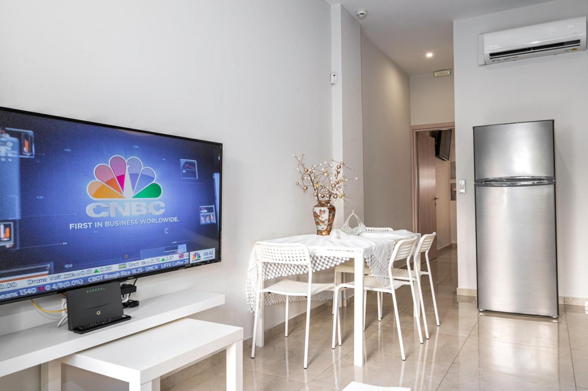 Neon Apartment, Modern, High Quality, Central Apt, Heraklion City エクステリア 写真
